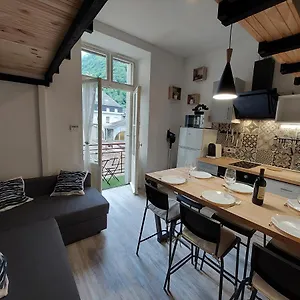Mezzanine 6 Personnes Avec Balcon Vue Sur La Montagne Apartamento Cauterets